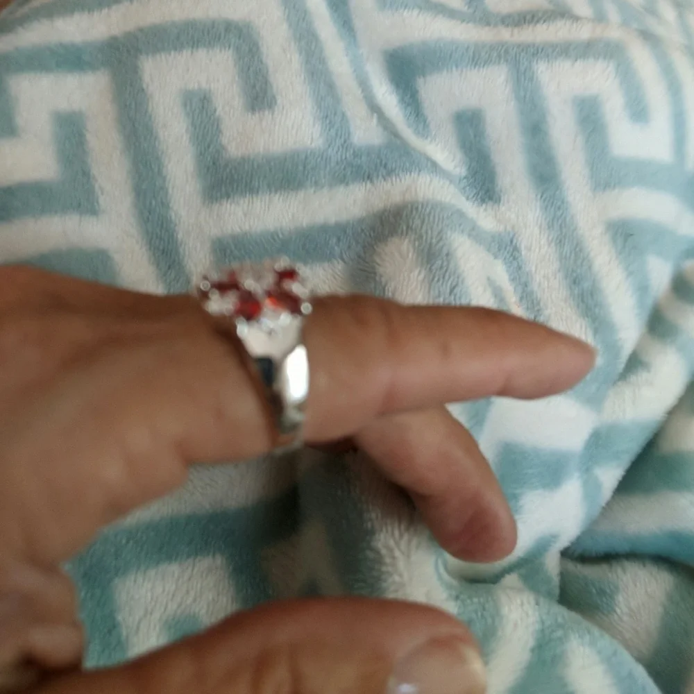Crystal garnet colored stone ring size 7